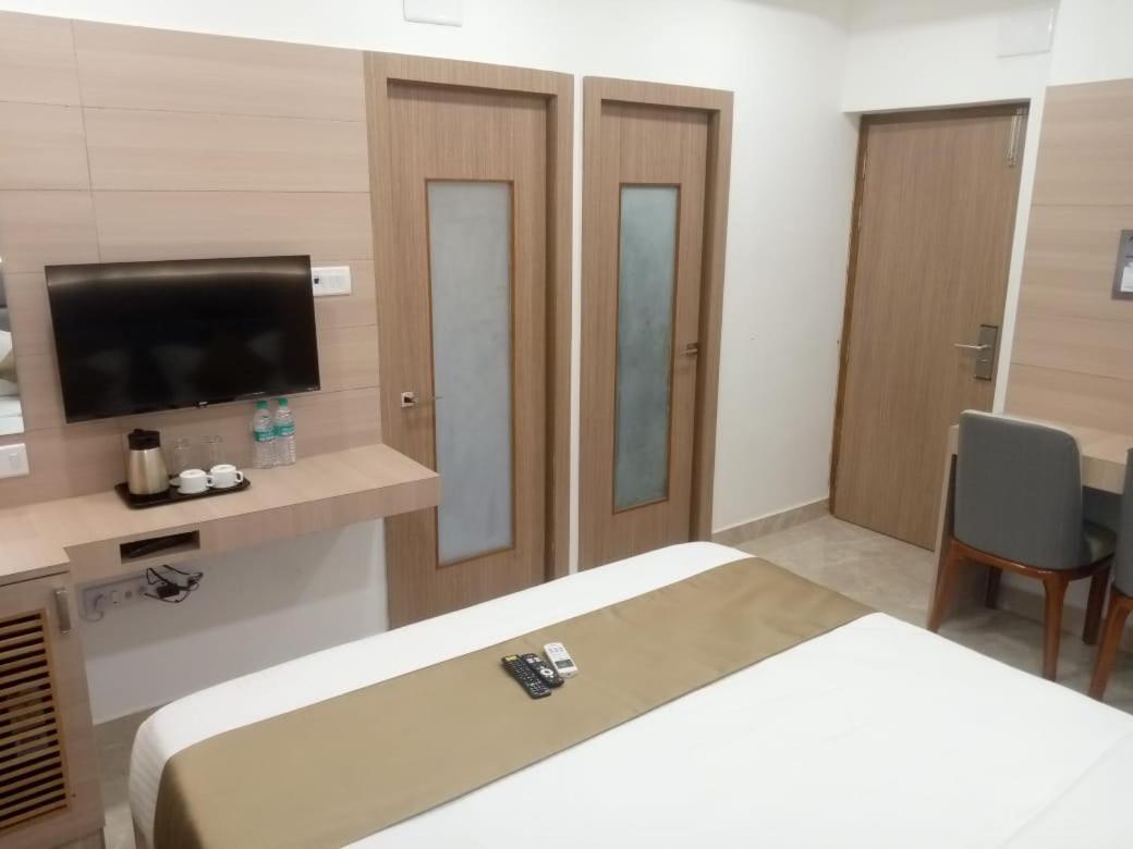 Grand Silver Chennai Bagian luar foto