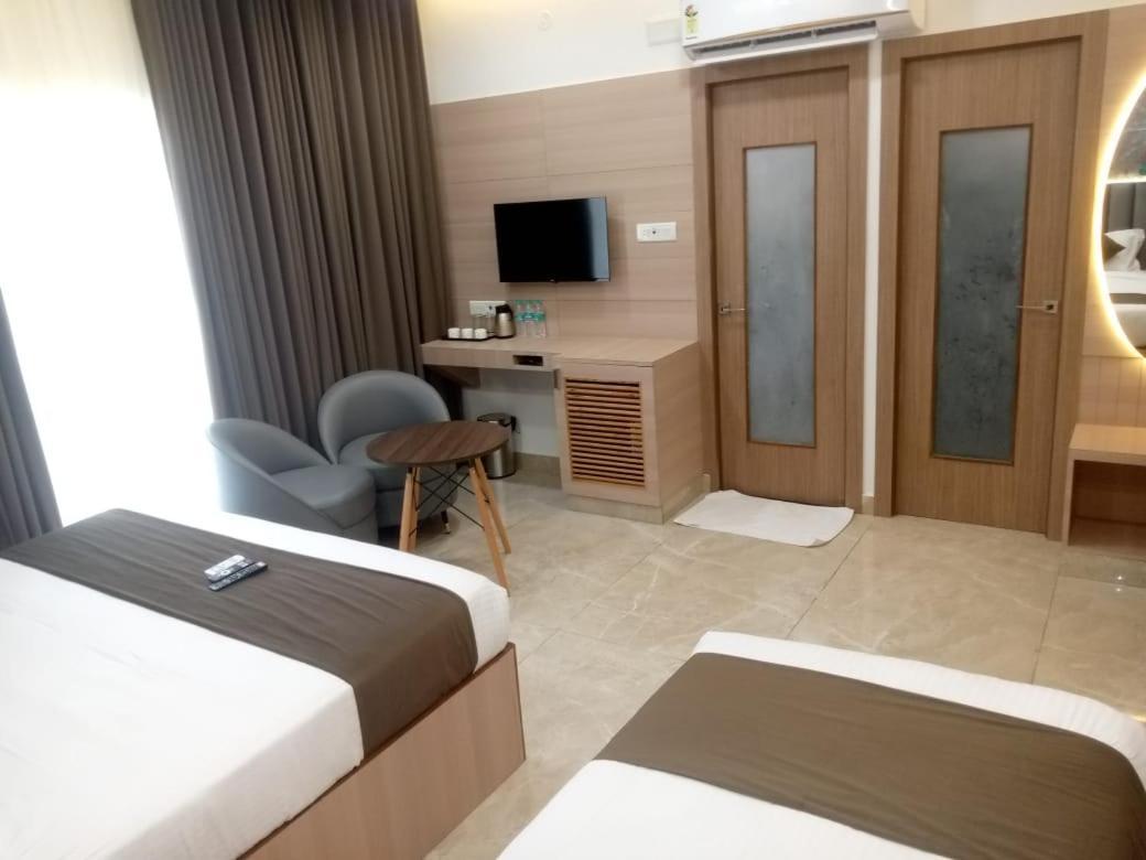 Grand Silver Chennai Bagian luar foto