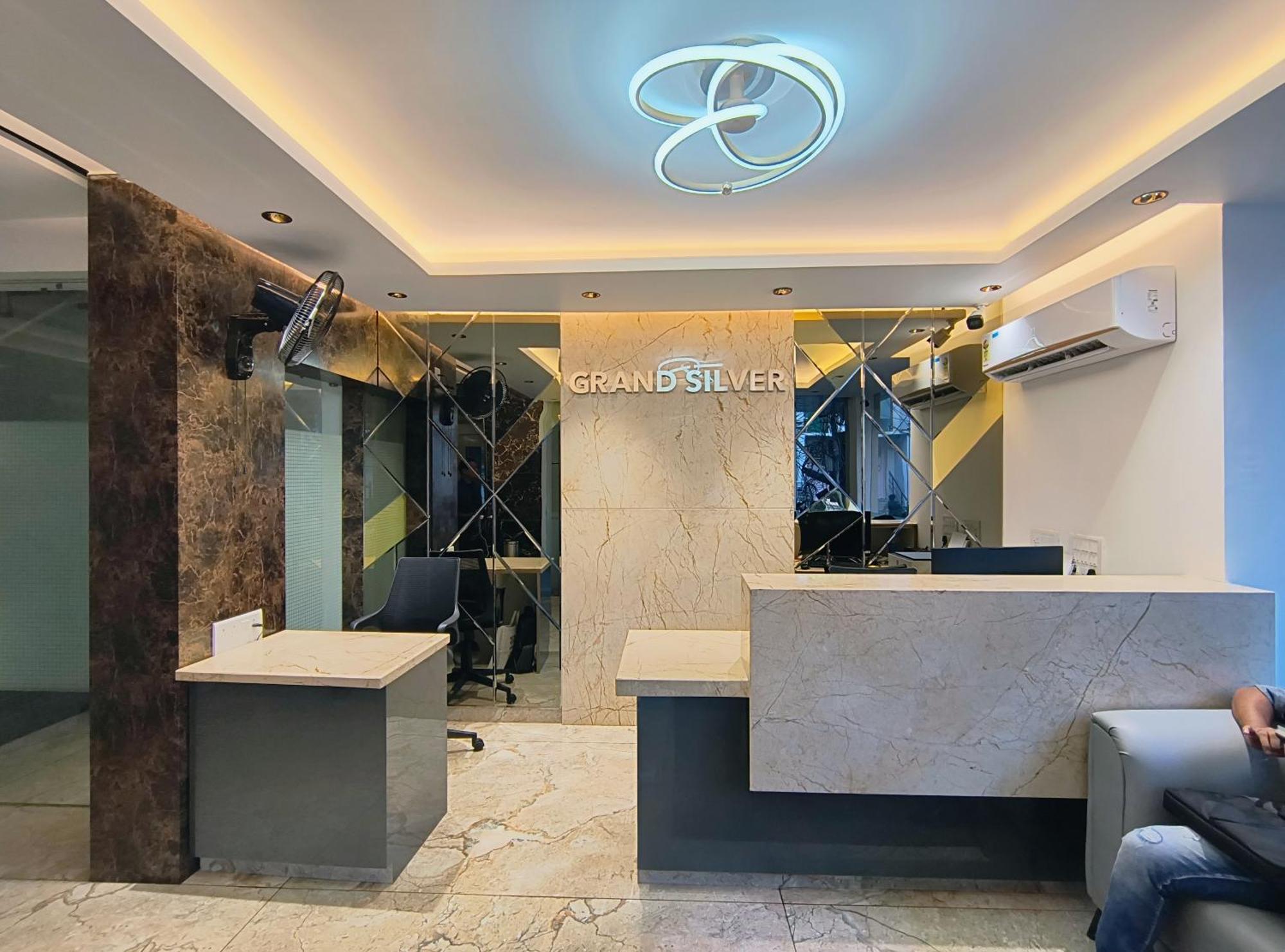 Grand Silver Chennai Bagian luar foto